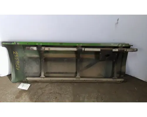 PETERBILT 579 CAB SKIRTSIDE FAIRING