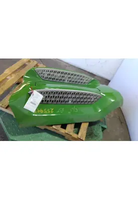 PETERBILT 579 CAB SKIRT/SIDE FAIRING