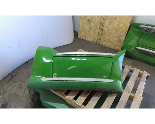 PETERBILT 579 CAB SKIRTSIDE FAIRING