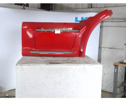 PETERBILT 579 CAB SKIRTSIDE FAIRING