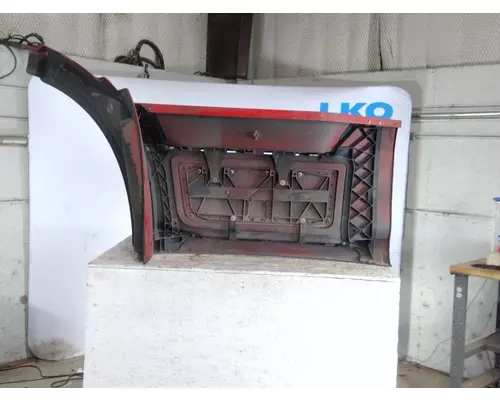 PETERBILT 579 CAB SKIRTSIDE FAIRING