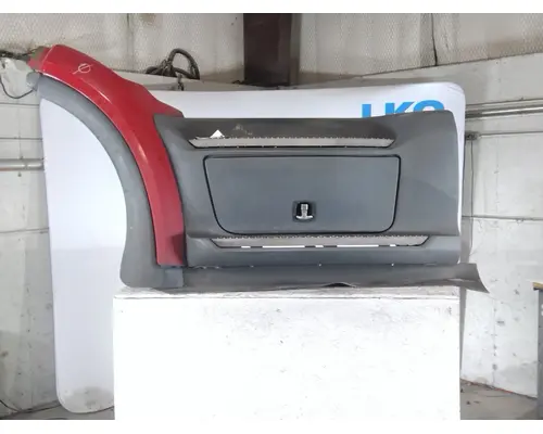 PETERBILT 579 CAB SKIRTSIDE FAIRING