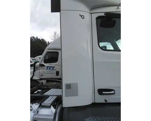 PETERBILT 579 CAB SKIRTSIDE FAIRING