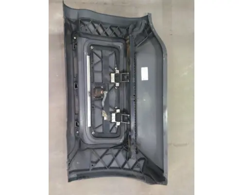 PETERBILT 579 CAB SKIRTSIDE FAIRING