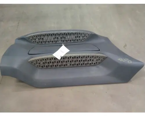 PETERBILT 579 CAB SKIRTSIDE FAIRING