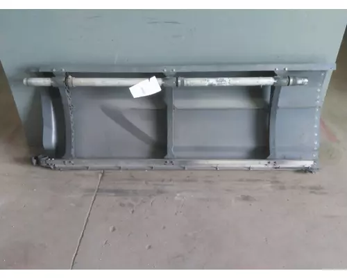 PETERBILT 579 CAB SKIRTSIDE FAIRING