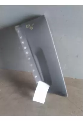 PETERBILT 579 CAB SKIRT/SIDE FAIRING