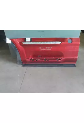 PETERBILT 579 CAB SKIRT/SIDE FAIRING