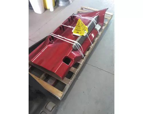 PETERBILT 579 CAB SKIRTSIDE FAIRING