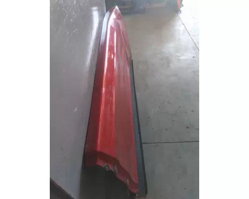 PETERBILT 579 CAB SKIRTSIDE FAIRING