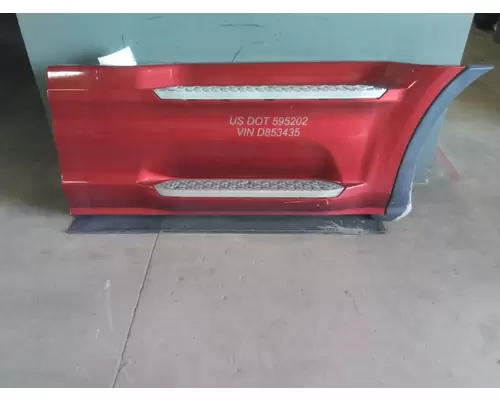 PETERBILT 579 CAB SKIRTSIDE FAIRING