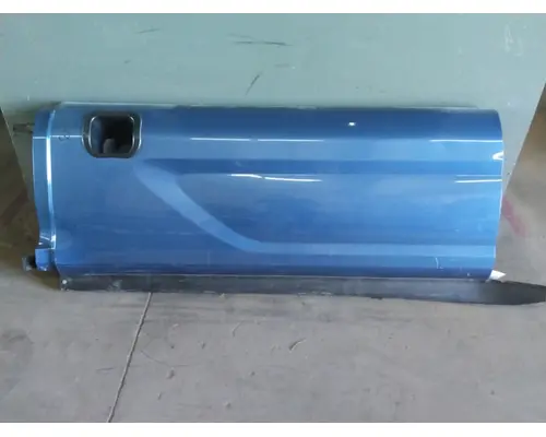 PETERBILT 579 CAB SKIRTSIDE FAIRING