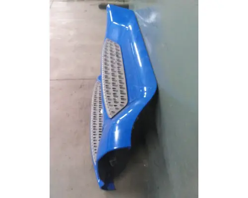 PETERBILT 579 CAB SKIRTSIDE FAIRING