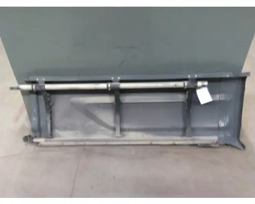 PETERBILT 579 CAB SKIRTSIDE FAIRING