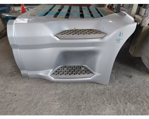 PETERBILT 579 CAB SKIRTSIDE FAIRING