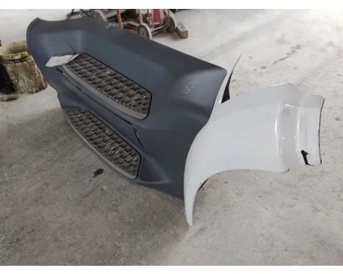 PETERBILT 579 CAB SKIRTSIDE FAIRING