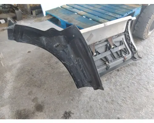 PETERBILT 579 CAB SKIRTSIDE FAIRING