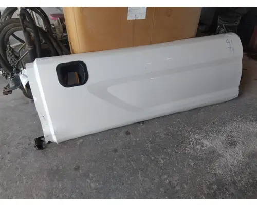 PETERBILT 579 CAB SKIRTSIDE FAIRING