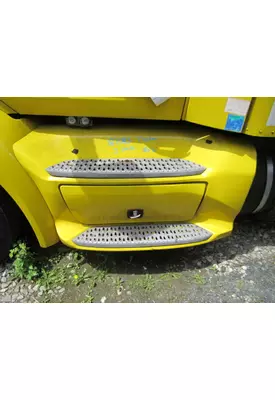 PETERBILT 579 CAB SKIRT/SIDE FAIRING
