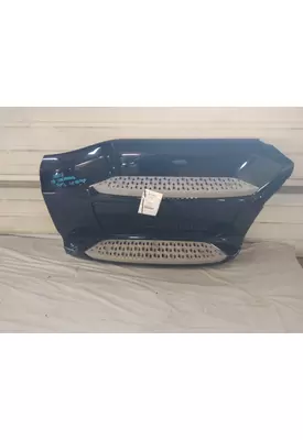 PETERBILT 579 CAB SKIRT/SIDE FAIRING