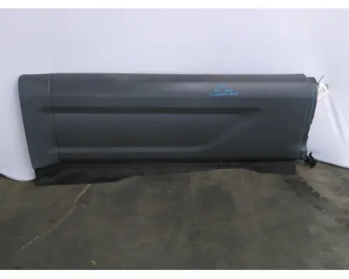 PETERBILT 579 CAB SKIRTSIDE FAIRING