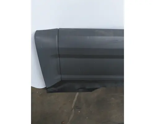 PETERBILT 579 CAB SKIRTSIDE FAIRING