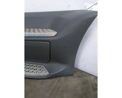 PETERBILT 579 CAB SKIRTSIDE FAIRING