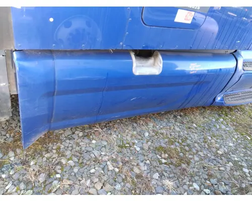 PETERBILT 579 CAB SKIRTSIDE FAIRING