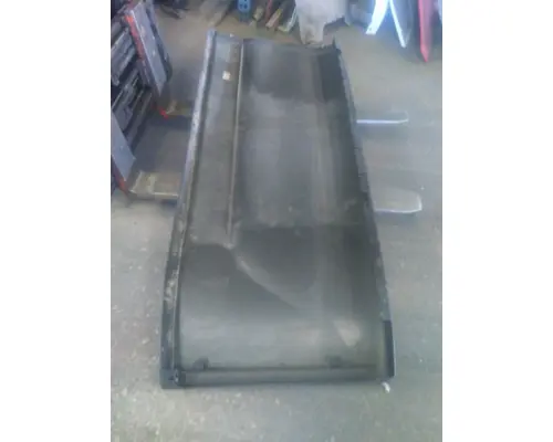 PETERBILT 579 CAB SKIRTSIDE FAIRING