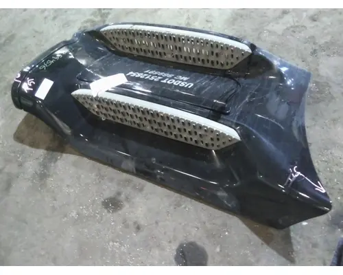 PETERBILT 579 CAB SKIRTSIDE FAIRING