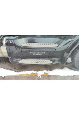 PETERBILT 579 CAB SKIRT/SIDE FAIRING