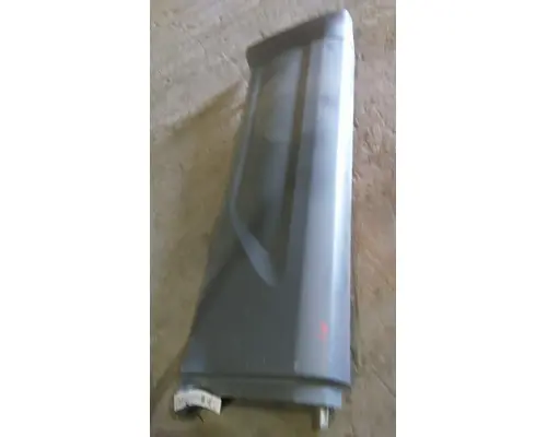 PETERBILT 579 CAB SKIRTSIDE FAIRING