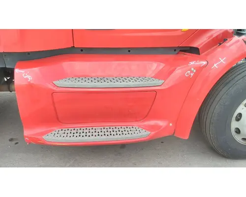 PETERBILT 579 CAB SKIRTSIDE FAIRING