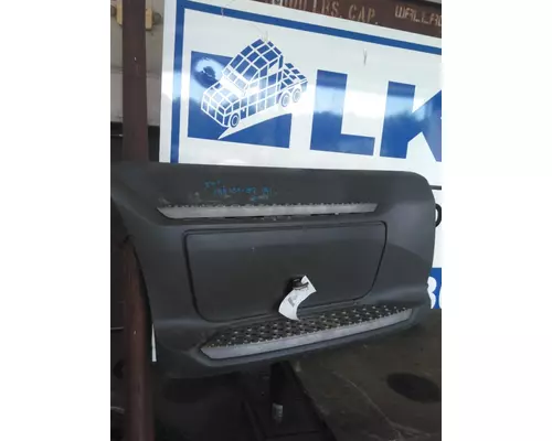 PETERBILT 579 CAB SKIRTSIDE FAIRING