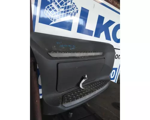 PETERBILT 579 CAB SKIRTSIDE FAIRING