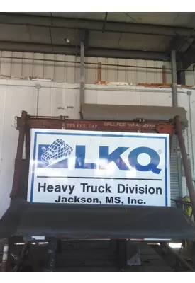 PETERBILT 579 CAB SKIRT/SIDE FAIRING