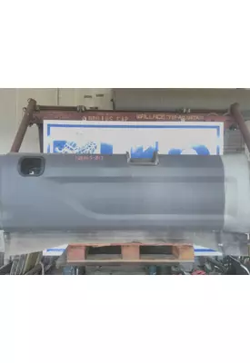 PETERBILT 579 CAB SKIRT/SIDE FAIRING