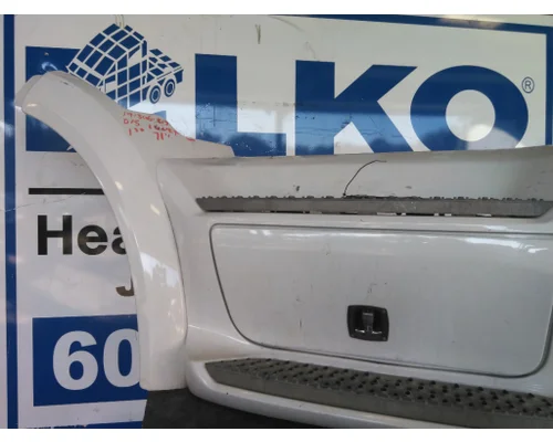 PETERBILT 579 CAB SKIRT/SIDE FAIRING