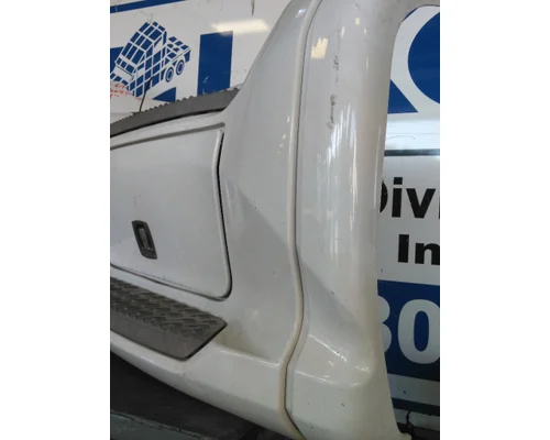 PETERBILT 579 CAB SKIRTSIDE FAIRING