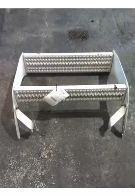 PETERBILT 579 CAB STEP