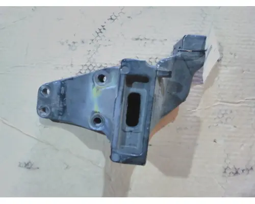 PETERBILT 579 CAB SUPPORT