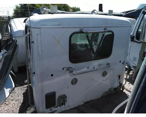 PETERBILT 579 CAB