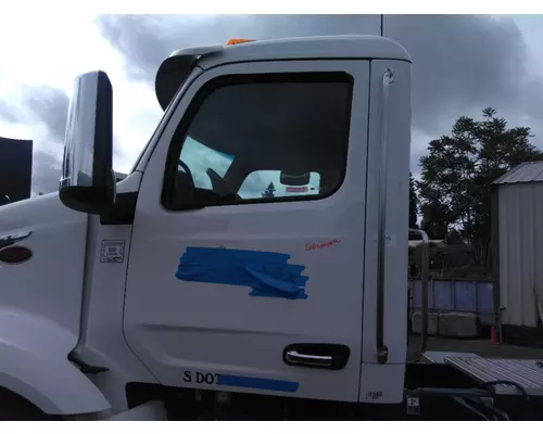 PETERBILT 579 CAB
