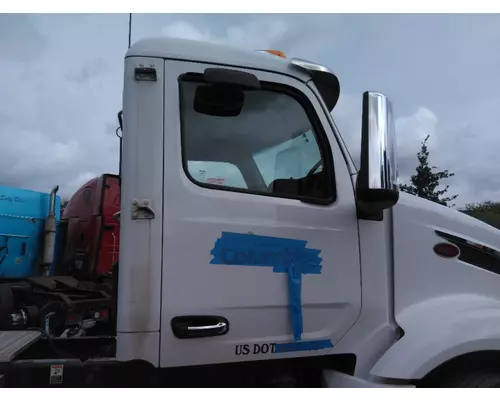 PETERBILT 579 CAB