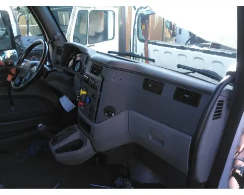 PETERBILT 579 CAB