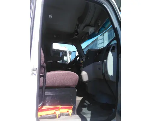 PETERBILT 579 CAB