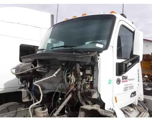 PETERBILT 579 CAB