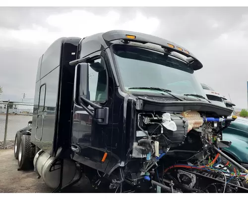 PETERBILT 579 CAB