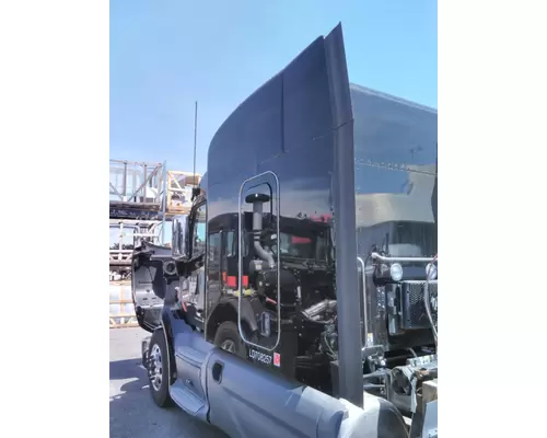 PETERBILT 579 CAB