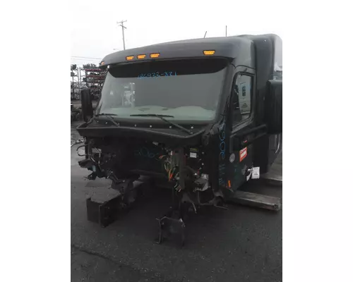 PETERBILT 579 CAB